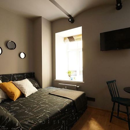 New Bohemian Crash Pad In Riga Center Apartment ภายนอก รูปภาพ